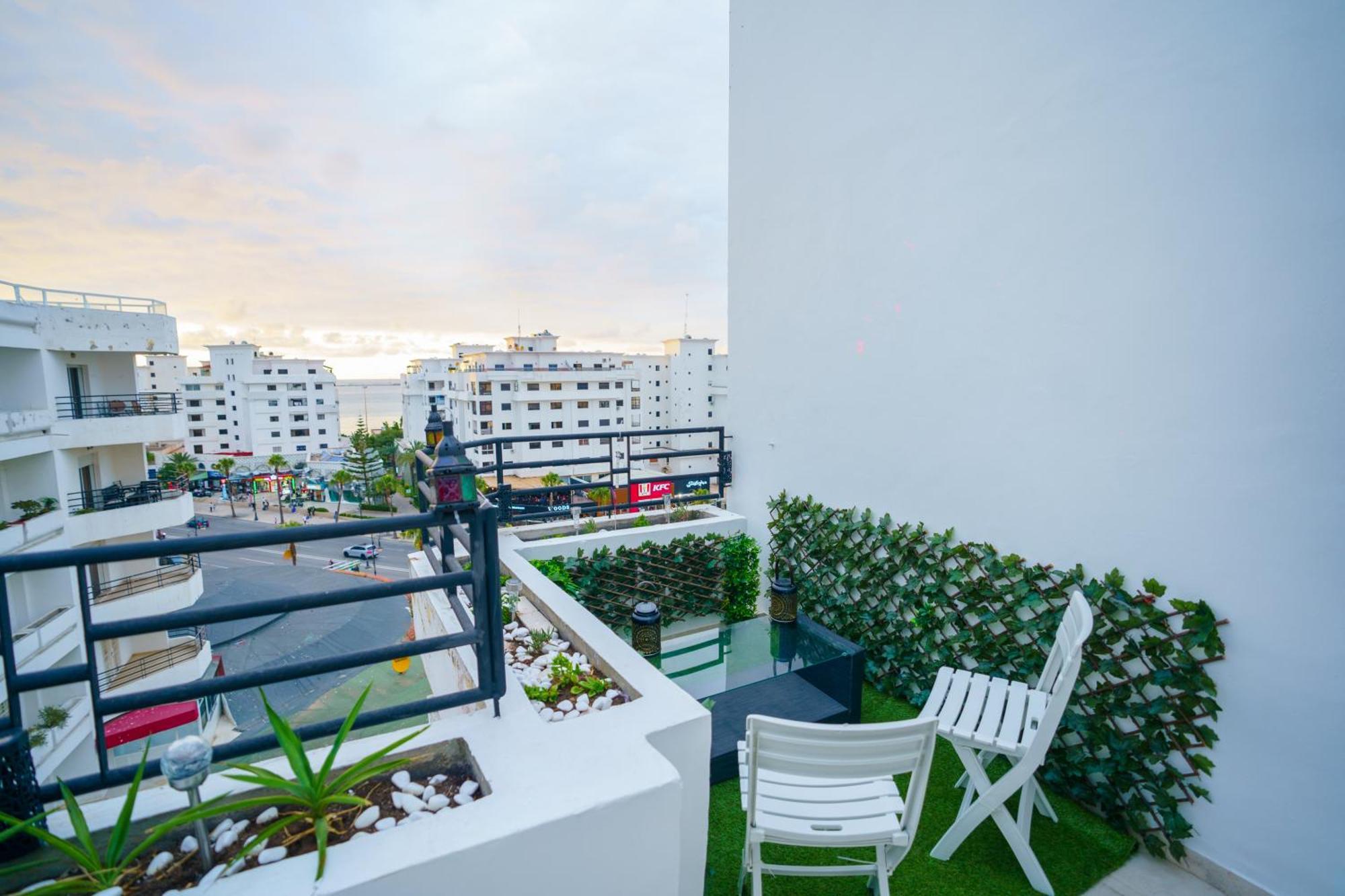 Bright Apartment With Sea View, Few Steps Away From The Tgv طنجة المظهر الخارجي الصورة